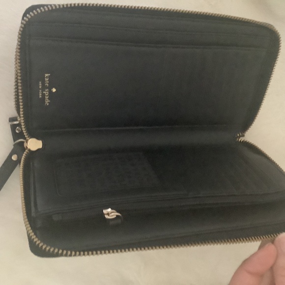 Wallet - Picture 2 of 4